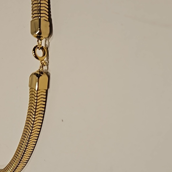 Snake Square Chain 30" Long x 1/4"W Goldtone Necklace - Picture 4 of 5